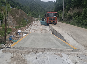 河南奧龍礦業盧氏分公司100噸地磅